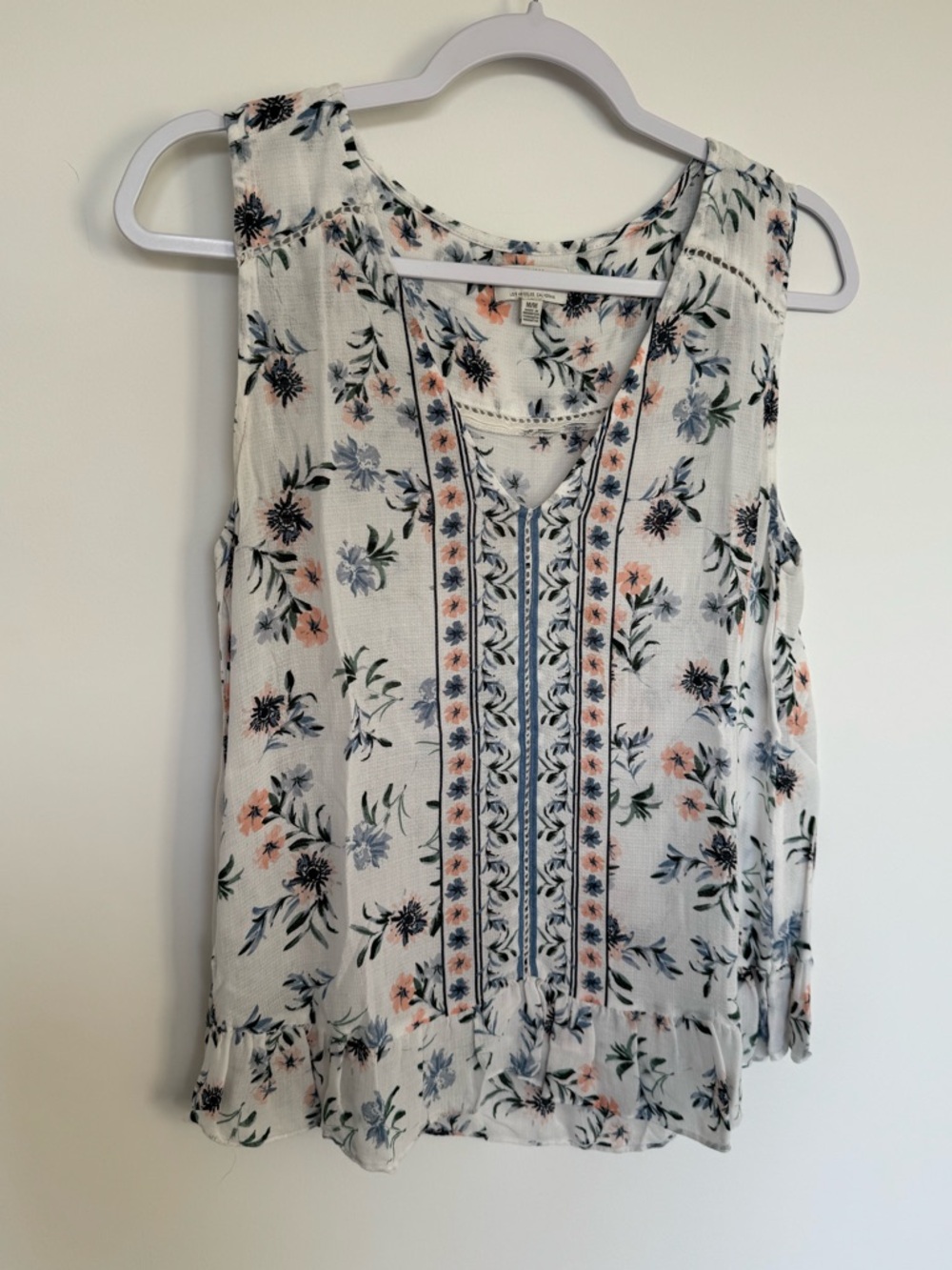 Lucky Brand Floral Sleeveless V-Neck Top - White with Peach & Blue Floral